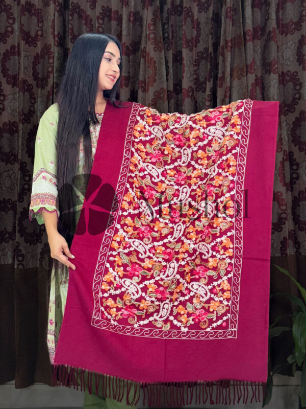 প্রিমিয়াম চায়না উলের শাল   |   নরম ও স্টাইলিশ PURPLISH RED - Image 2